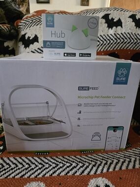 SURE PETCARE Microchip Pet Feeder And Hub